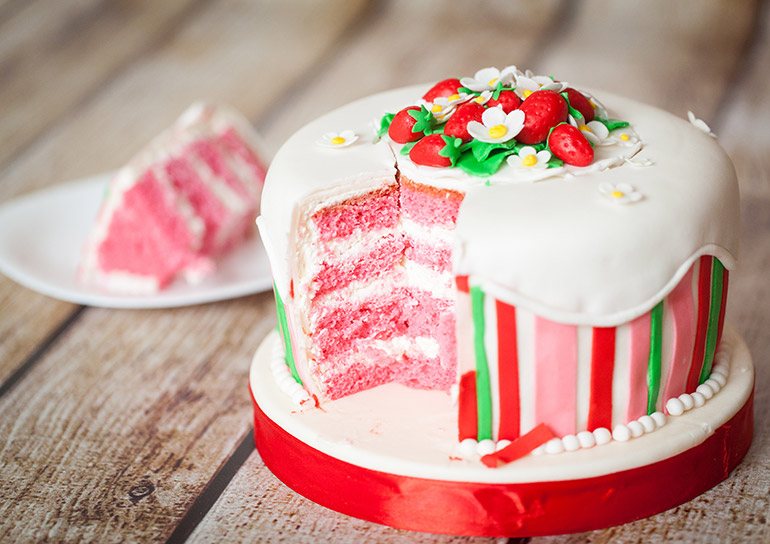 Ini Dia Perbedaan Fondant Royal Icing dan Frosting Yang Wajib Anda Ketahui 2